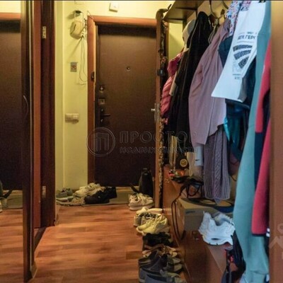 Продам двухкомнатную (2-комн.) квартиру, 6-я Парковая ул, 27, Москва г