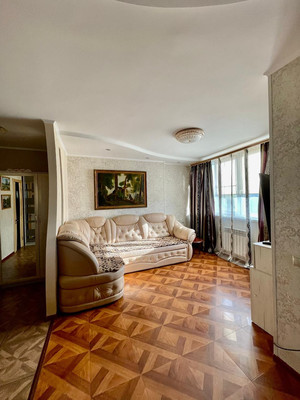 Продам трехкомнатную (3-комн.) квартиру, Радужная ул, 3, Оболдино д