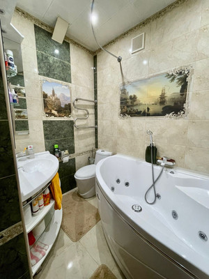 Продам трехкомнатную (3-комн.) квартиру, Радужная ул, 3, Оболдино д