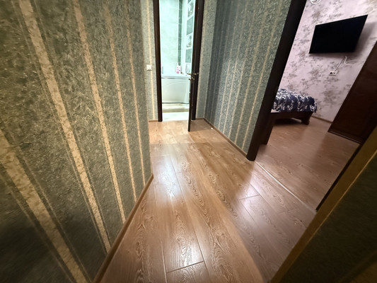 Продам трехкомнатную (3-комн.) квартиру, Радужная ул, 3, Оболдино д