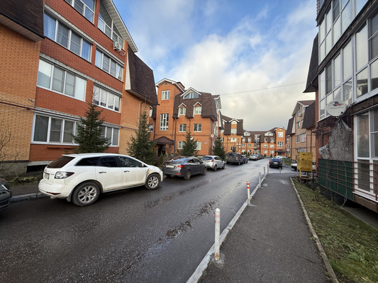 Продам трехкомнатную (3-комн.) квартиру, Радужная ул, 3, Оболдино д