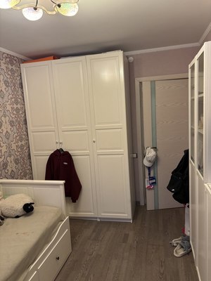 Продам трехкомнатную (3-комн.) квартиру, Черноморский б-р, 4, Москва г