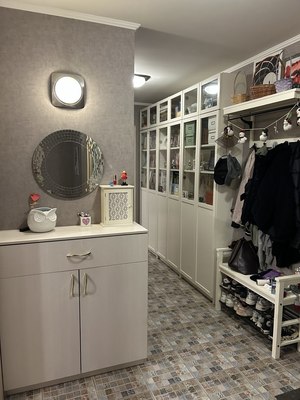 Продам трехкомнатную (3-комн.) квартиру, Черноморский б-р, 4, Москва г