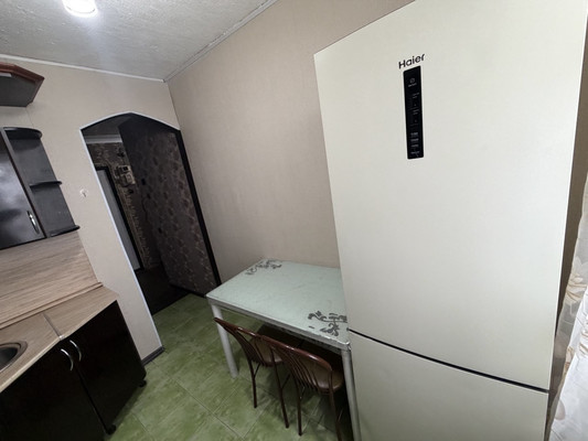 Продам трехкомнатную (3-комн.) квартиру, Победы пр-кт, 49, Комсомольск-на-Амуре г