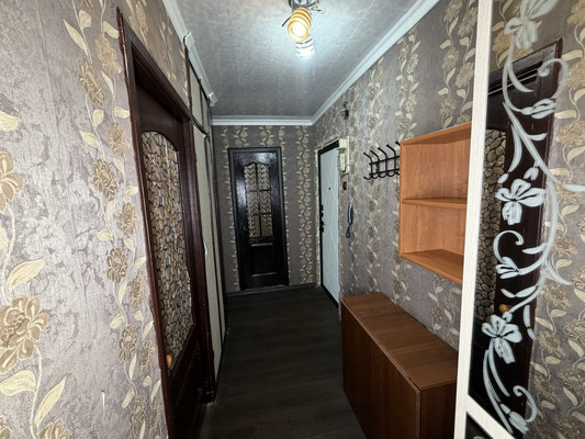 Продам трехкомнатную (3-комн.) квартиру, Победы пр-кт, 49, Комсомольск-на-Амуре г