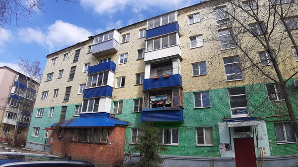 Продам двухкомнатную (2-комн.) квартиру, Космонавтов ул, 11, Юрово д