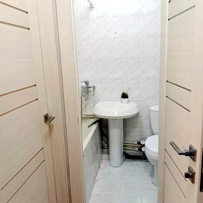 Продам двухкомнатную (2-комн.) квартиру, Астраханская ул, 84, Анапа г