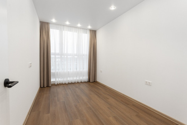 Продам двухкомнатную (2-комн.) , Осенняя ул, 2к16, Ласкино п