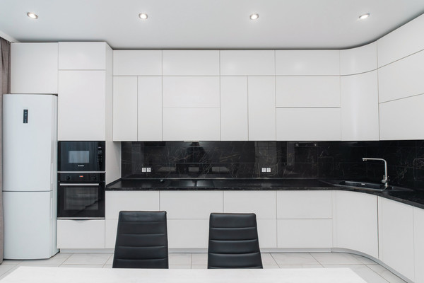 Продам трехкомнатную (3-комн.) квартиру, Ленина ул, 113, Ханты-Мансийск г