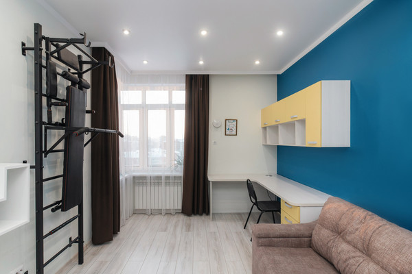 Продам трехкомнатную (3-комн.) квартиру, Ленина ул, 113, Ханты-Мансийск г