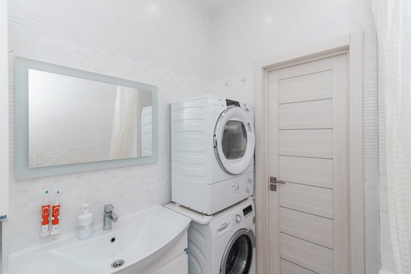 Продам трехкомнатную (3-комн.) квартиру, Ленина ул, 113, Ханты-Мансийск г