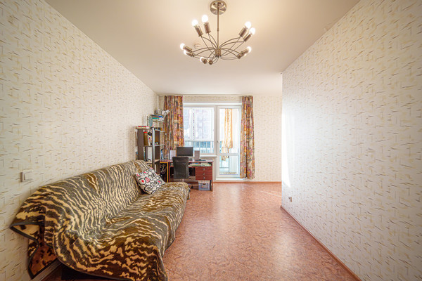 Продам двухкомнатную (2-комн.) квартиру, Крылова ул, 15, Пермь г