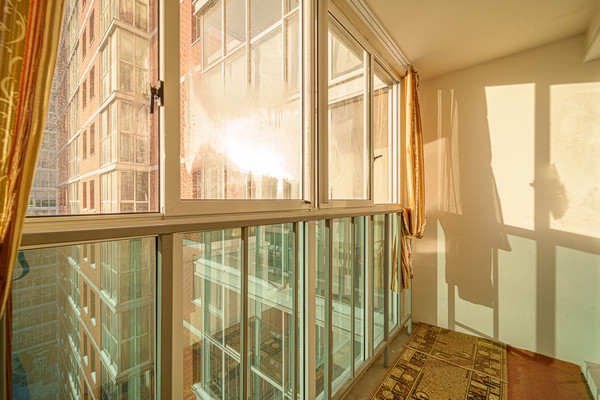 Продам двухкомнатную (2-комн.) квартиру, Крылова ул, 15, Пермь г