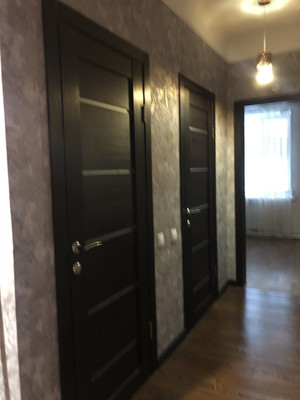 Продам трехкомнатную (3-комн.) квартиру, Черноморская ул, 10, Армавир г