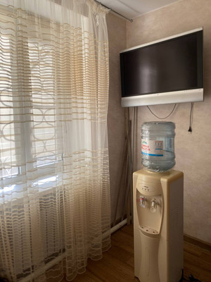 Продам трехкомнатную (3-комн.) квартиру, Черноморская ул, 10, Армавир г