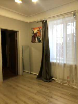 Продам трехкомнатную (3-комн.) квартиру, Черноморская ул, 10, Армавир г