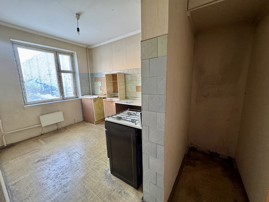 Продам трехкомнатную (3-комн.) квартиру, Чугунова ул, 34, Раменское г