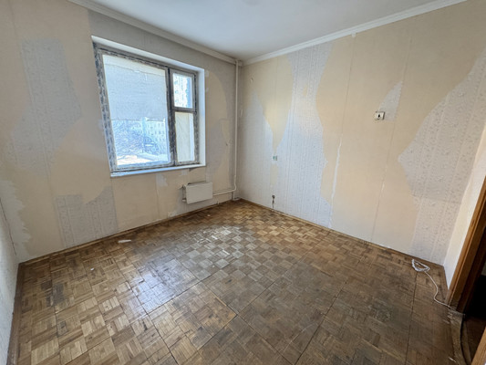 Продам трехкомнатную (3-комн.) квартиру, Чугунова ул, 34, Раменское г