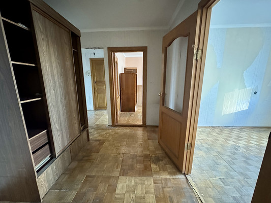 Продам трехкомнатную (3-комн.) квартиру, Чугунова ул, 34, Раменское г