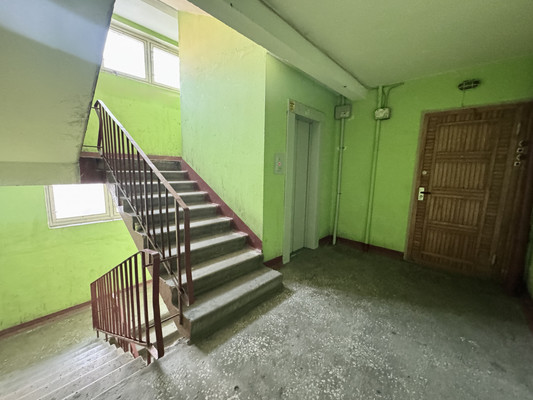 Продам трехкомнатную (3-комн.) квартиру, Чугунова ул, 34, Раменское г