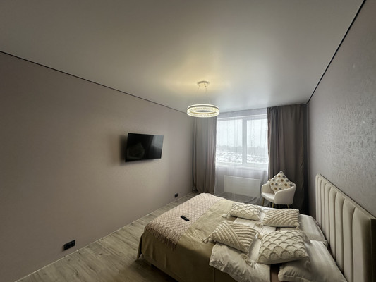 Продам однокомнатную (1-комн.) квартиру, Парковая ул, 2, Молодежное пгт