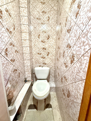 Продам трехкомнатную (3-комн.) квартиру, Залесская ул, 70а, Симферополь г