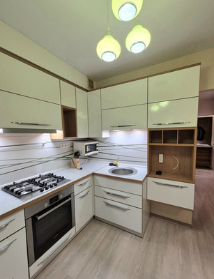 Продам двухкомнатную (2-комн.) квартиру, Победы б-р, 47, Воронеж г