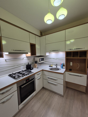 Продам двухкомнатную (2-комн.) квартиру, Победы б-р, 47, Воронеж г