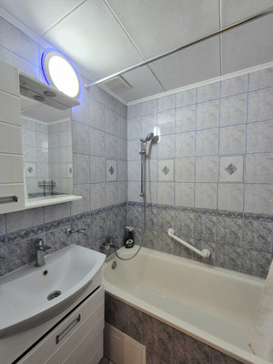 Продам двухкомнатную (2-комн.) квартиру, Победы б-р, 47, Воронеж г