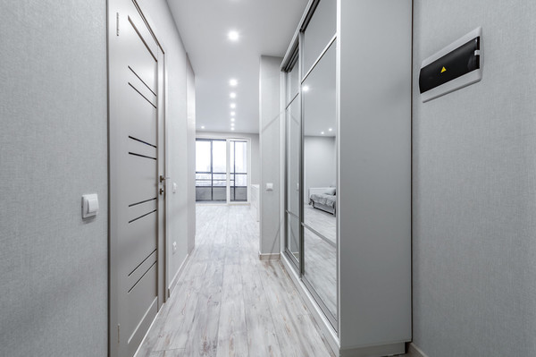 Продам однокомнатную (1-комн.) квартиру, Новгородский пр-кт, 2к3, Шушары п