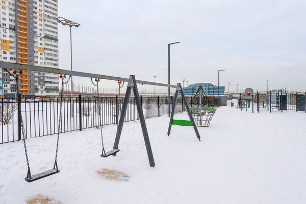 Продам однокомнатную (1-комн.) квартиру, Новгородский пр-кт, 2к3, Шушары п