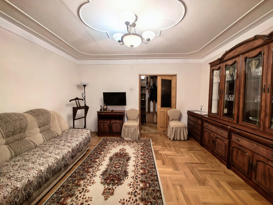 Сдам двухкомнатную (2-комн.) квартиру, Ахохова ул, 141кБ, Нальчик г