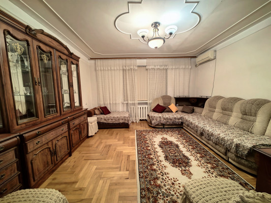 Сдам двухкомнатную (2-комн.) квартиру, Ахохова ул, 141кБ, Нальчик г