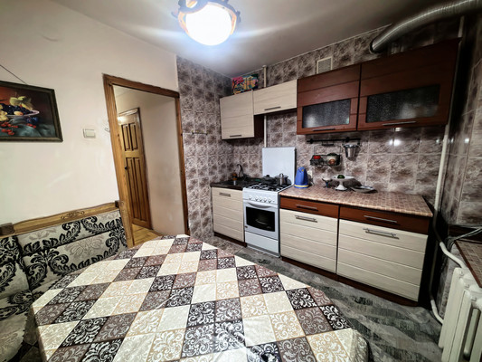 Сдам двухкомнатную (2-комн.) квартиру, Ахохова ул, 141кБ, Нальчик г