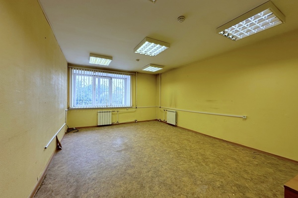 Сдам коммерческое помещение 215,6 м2, Уральская ул, 2, Екатеринбург г