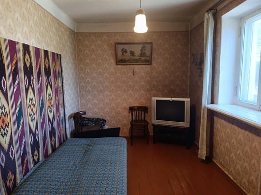 Продам двухкомнатную (2-комн.) квартиру, Шоссейная ул, 37, Зуя пгт