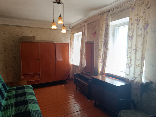 Продам двухкомнатную (2-комн.) квартиру, Шоссейная ул, 37, Зуя пгт