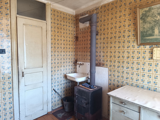 Продам двухкомнатную (2-комн.) квартиру, Шоссейная ул, 37, Зуя пгт