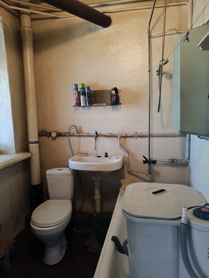 Продам двухкомнатную (2-комн.) квартиру, Шоссейная ул, 37, Зуя пгт