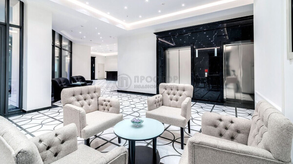 Продам двухкомнатную (2-комн.) квартиру, Большая Садовая ул, 5к1, Москва г