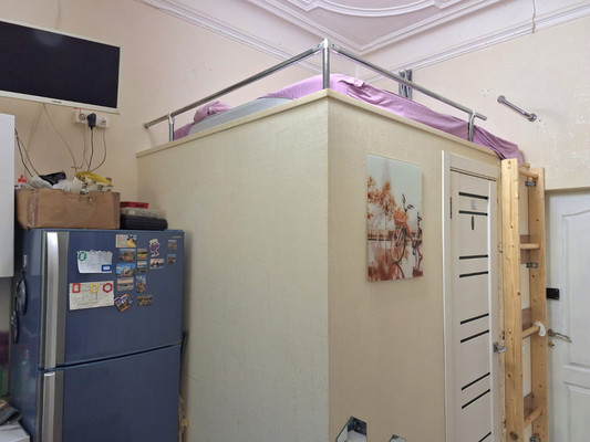 Продам комнату в 5-комн. квартире, 4-я Советская ул, 37, Санкт-Петербург г