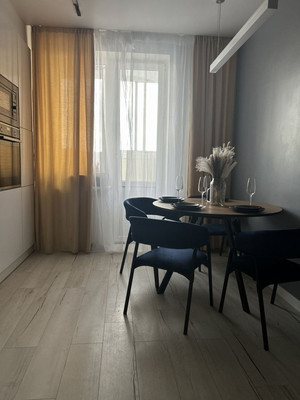 Продам двухкомнатную (2-комн.) квартиру, Бассейная ул, 38, Калининград г