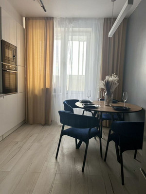 Продам двухкомнатную (2-комн.) квартиру, Бассейная ул, 38, Калининград г