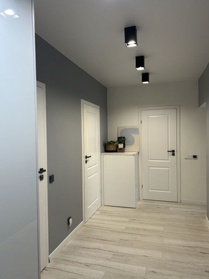 Продам двухкомнатную (2-комн.) квартиру, Бассейная ул, 38, Калининград г