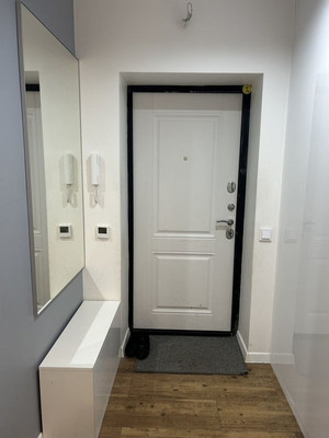 Продам двухкомнатную (2-комн.) квартиру, Бассейная ул, 38, Калининград г