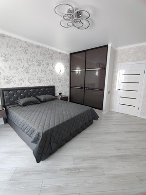 Продам двухкомнатную (2-комн.) квартиру, Зорге ул, 11В, Ростов-на-Дону г