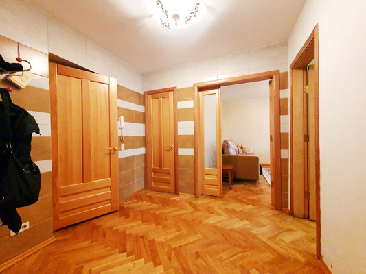 Продам двухкомнатную (2-комн.) квартиру, Первомайская ул, 57, Липецк г