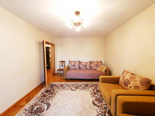 Продам двухкомнатную (2-комн.) квартиру, Первомайская ул, 57, Липецк г