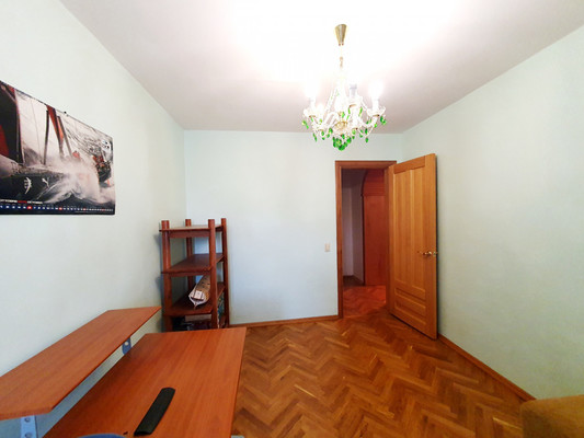 Продам двухкомнатную (2-комн.) квартиру, Первомайская ул, 57, Липецк г