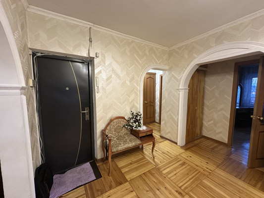 Продам многокомнатную квартиру, Мира ул, 100, Иркутск г